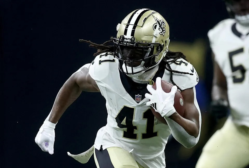 Saints need favorable reads to slow Vikings’ top-ranked defense in key matchup
