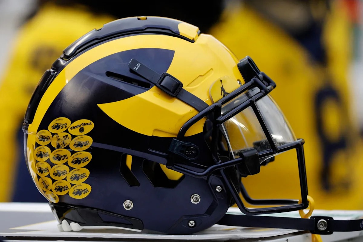 Kaden Kraft’s rare two-way athletic profile is drawing attention around Michigan’s 2028 quarterback plan