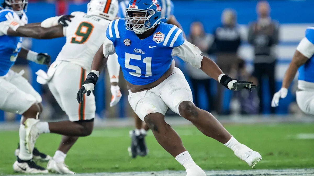 NFL reverses course on defensive tackle Zxavian Harris, restoring free-agent eligibility