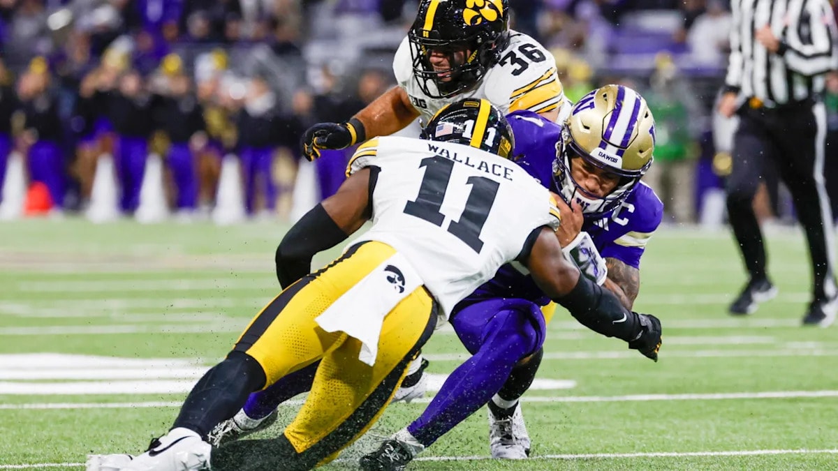 Iowa Hawkeyes overwhelm Washington Huskies for 41-24 blowout at Husky Stadium