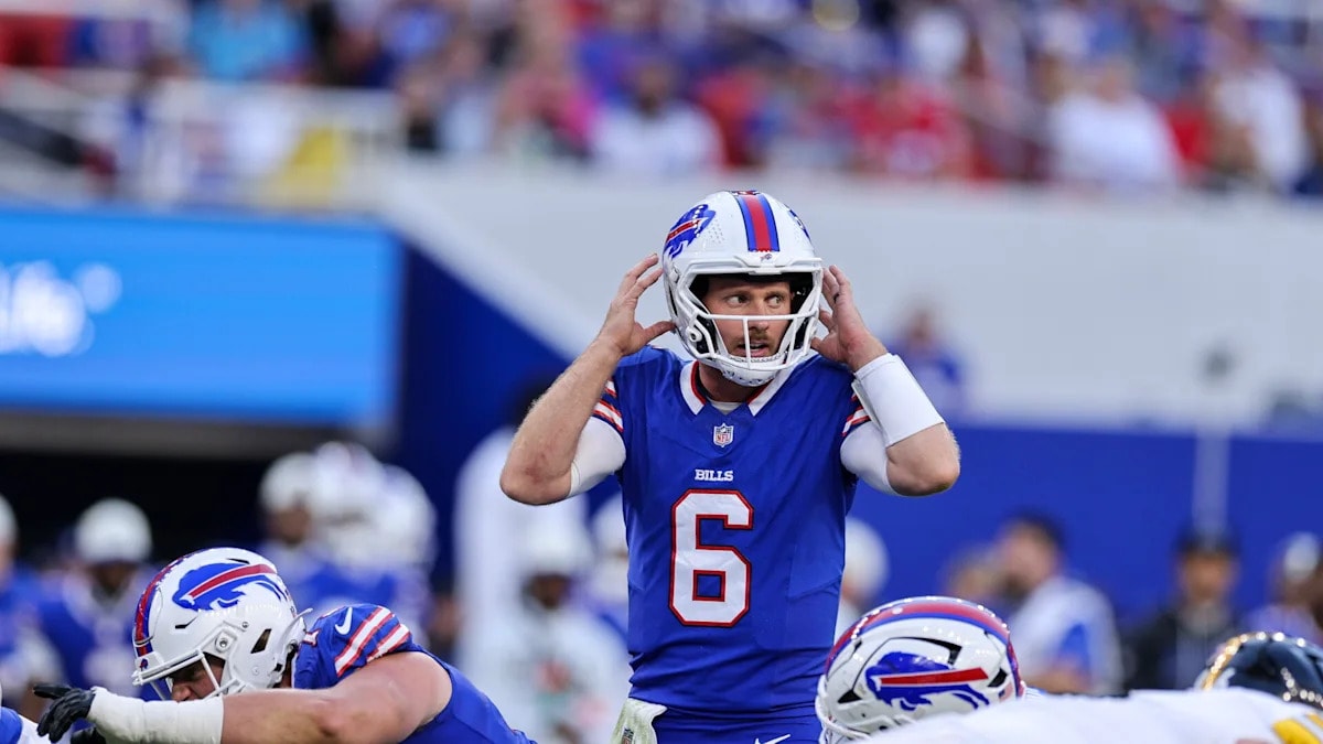 Bills bring back Shane Buechele and add Jedrick Willis to the practice squad