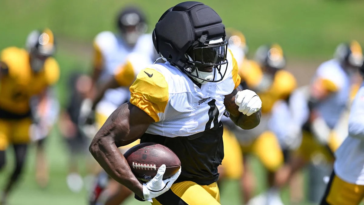 Steelers restructure DK Metcalf deal to free up $18 million in salary-cap room