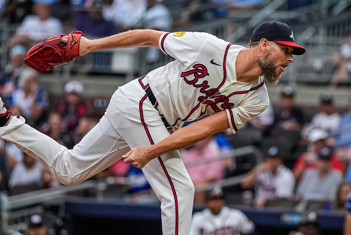 Chris Sale throws a complete-game shutout vs. the Dodgers, topping 100 mph at age 37