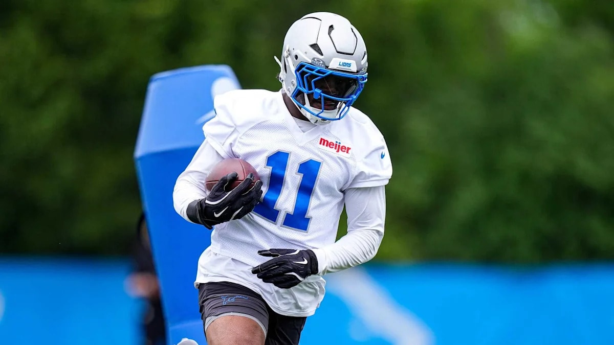 Lions move Damone Clark to IR, add center Gus Hartwig as roster reshuffle continues