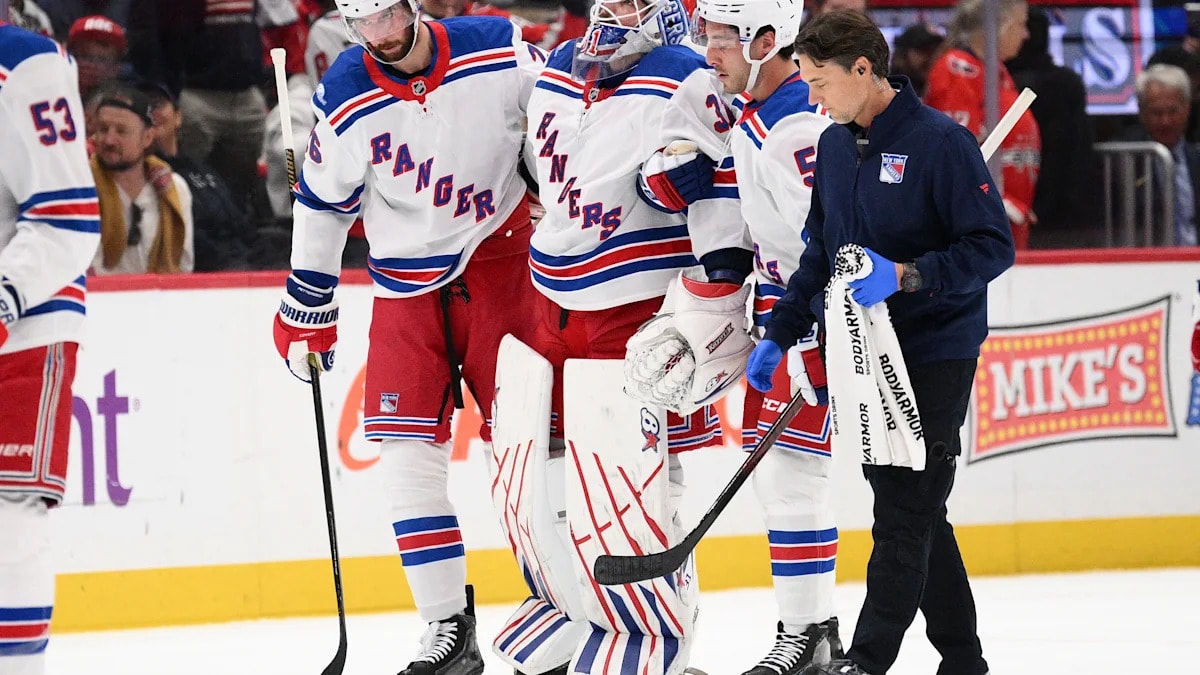 Rangers announce Igor Shesterkin is out for the season after knee injury in awkward fall vs. Capitals
