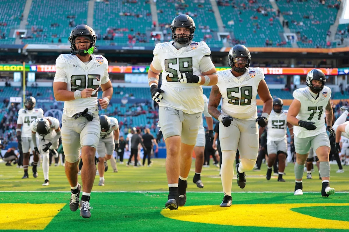 Fox Crader’s USC test underscored Oregon confidence ahead of this fall