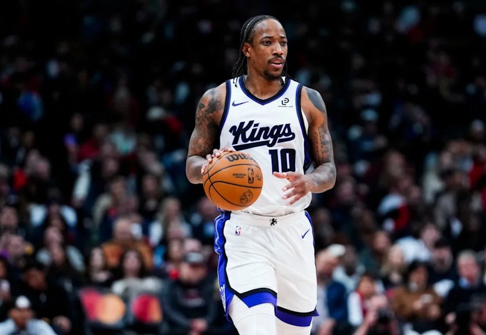 DeMar DeRozan agrees to one-year deal with Nuggets after being waived by Kings