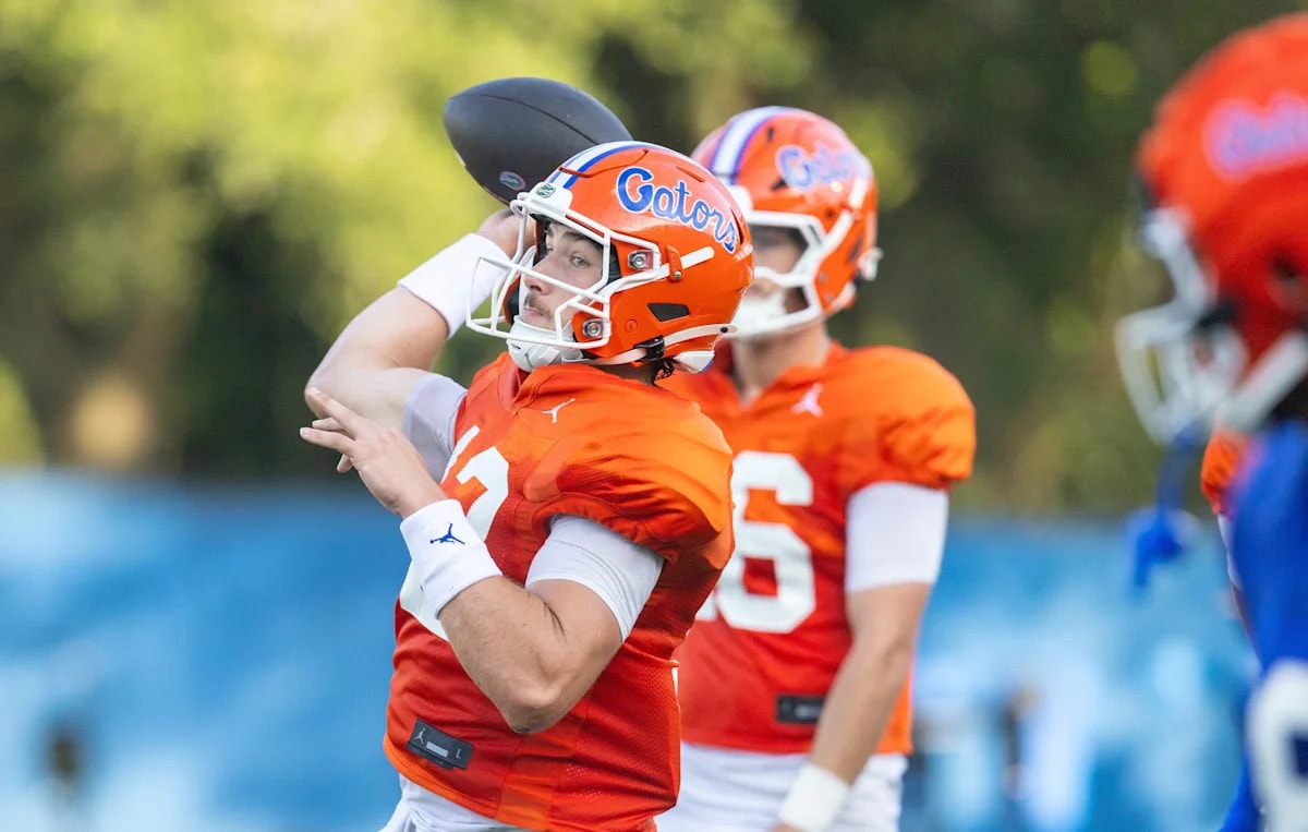 Florida names Aaron Philo as starting quarterback, hoping to stabilize an SEC offense
