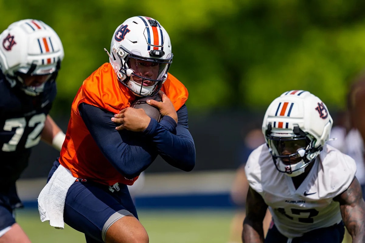 Auburn appears in USA TODAY’s top-100 player rankings on both sides of the ball, with a curious No. 17 connection