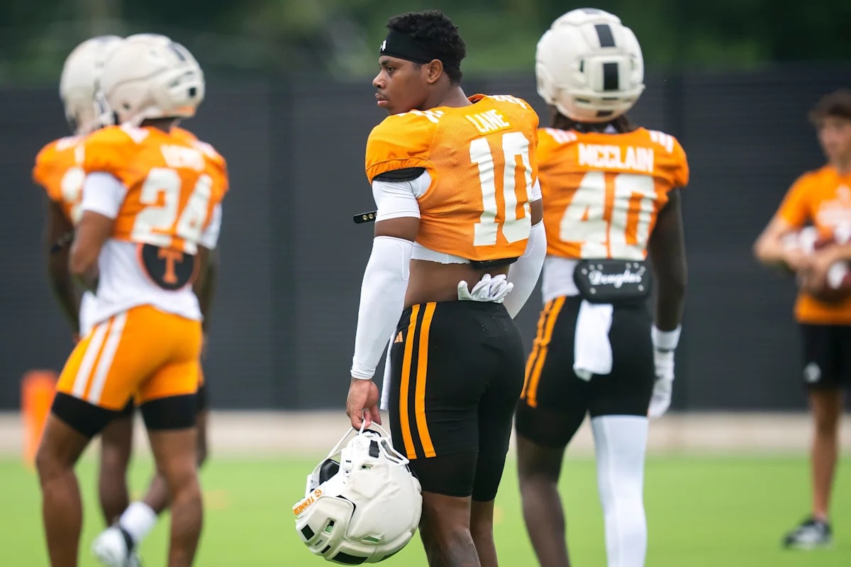 Tennessee defense leans on next-man-up thinking after season-ending knee injury to starting safety Edrees Farooq