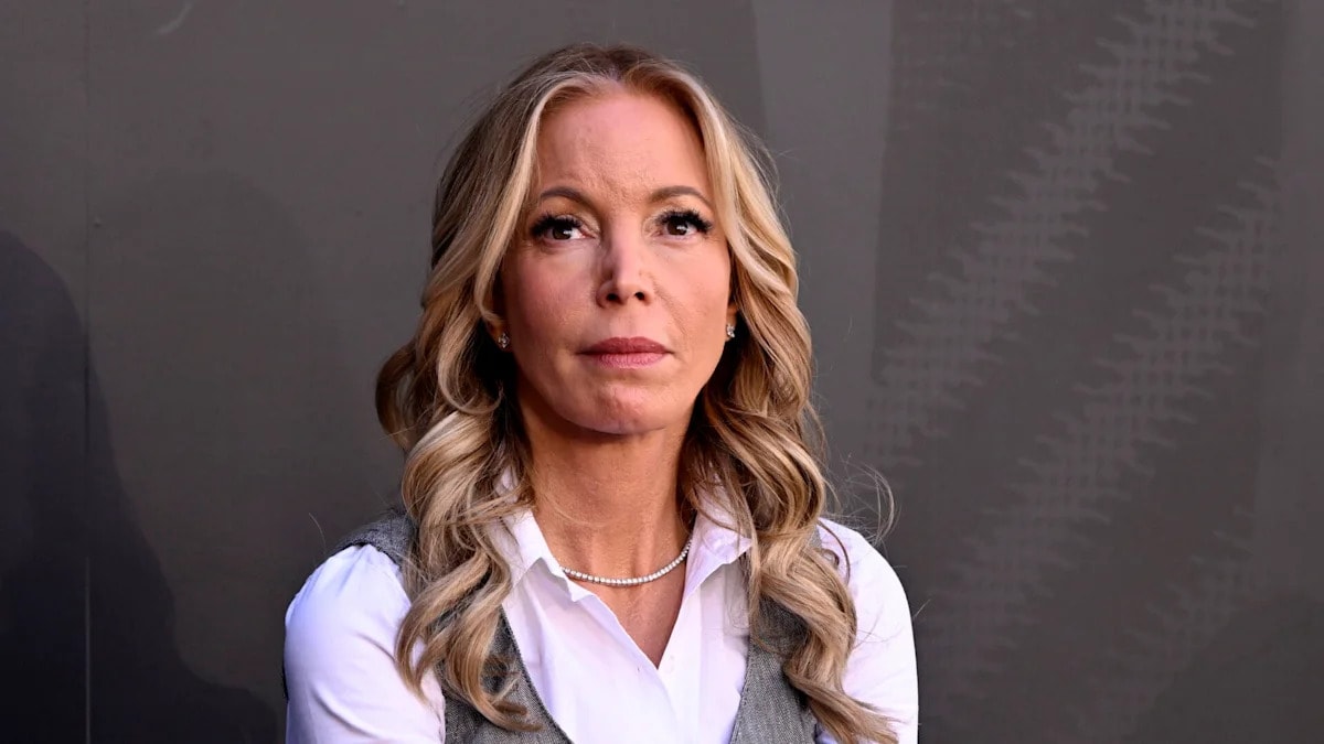 Jeanie Buss and her lawyer push back on report about selling remaining stake in Lakers