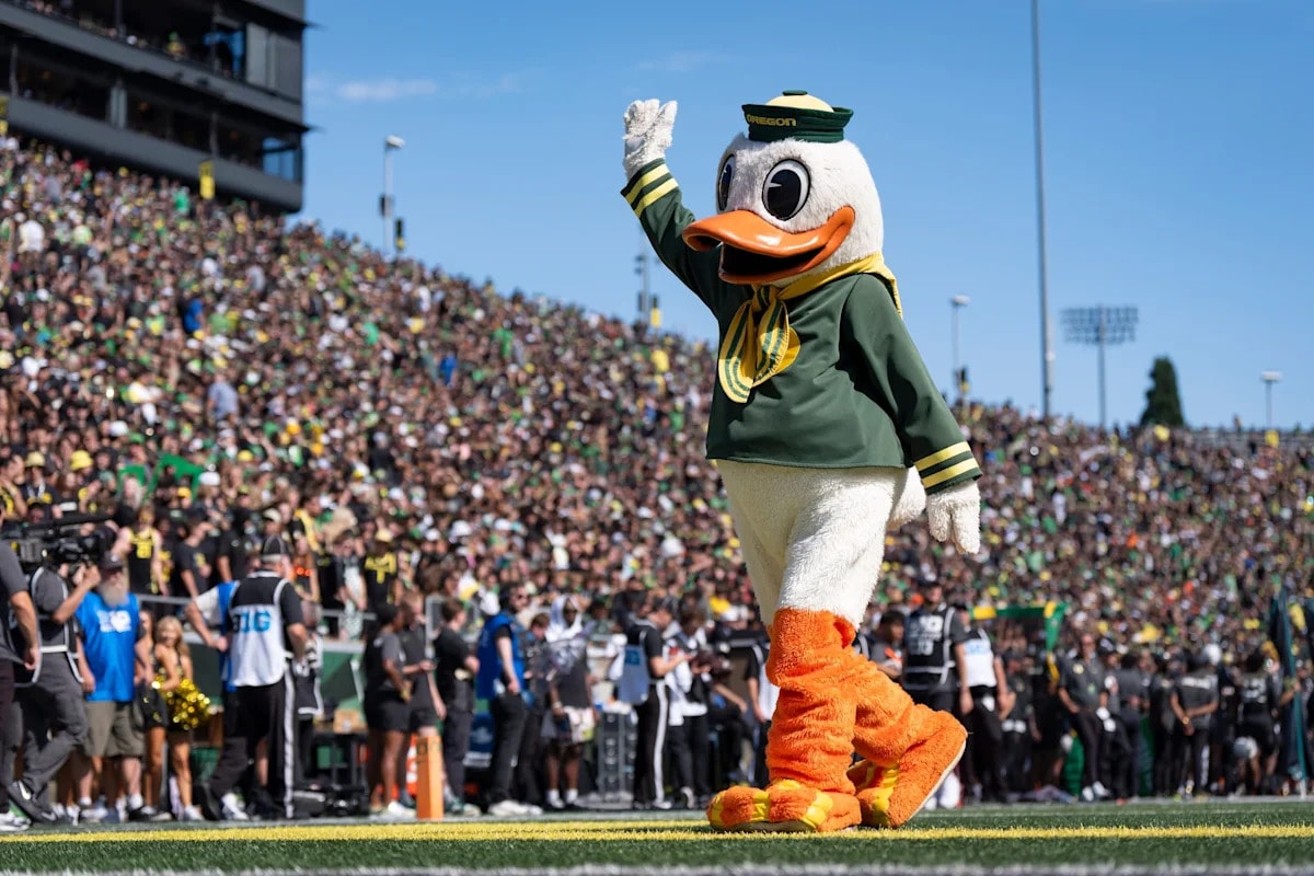 Oregon’s NIL footprint for 2026 is being measured against the new definition of contender