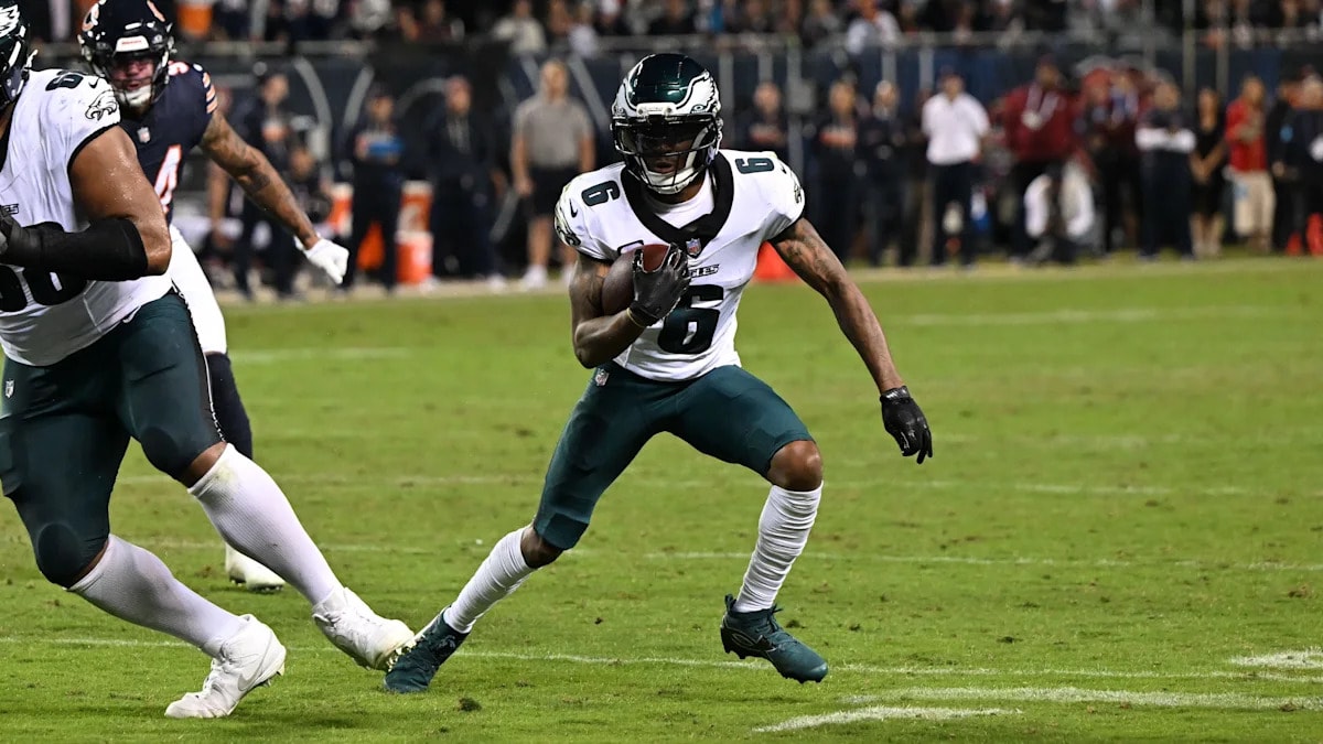 DeVonta Smith’s Return Timeline Still Unclear as Eagles Remain Dealing With Key Offensive Absences