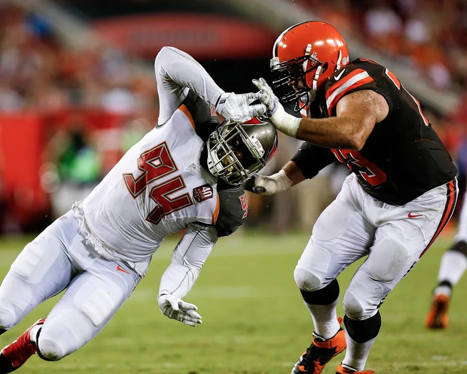 Preseason hype bypasses the Browns, with Spencer Fano singled out in contrasting media lists