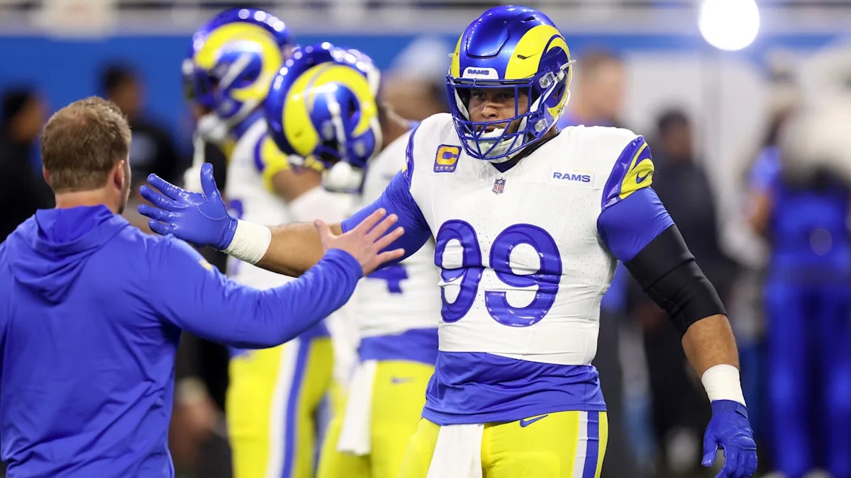 Sean McVay won’t provide clarity on Aaron Donald’s status, saying “everything is up in the air”