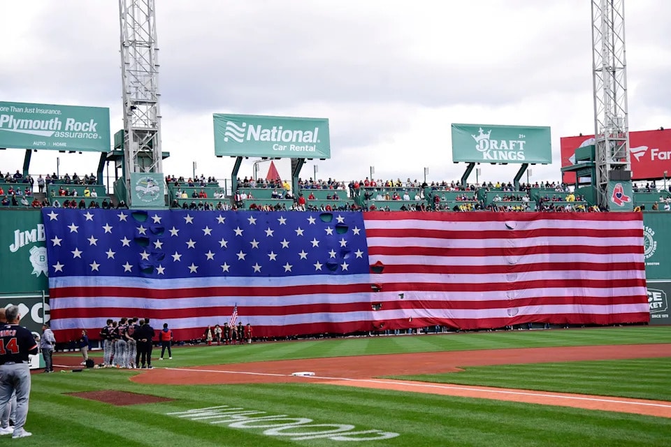 Bob Nightengale ranks MLB’s most worth-it ballparks, praising Pittsburgh, San Francisco and Seattle for their atmosphere
