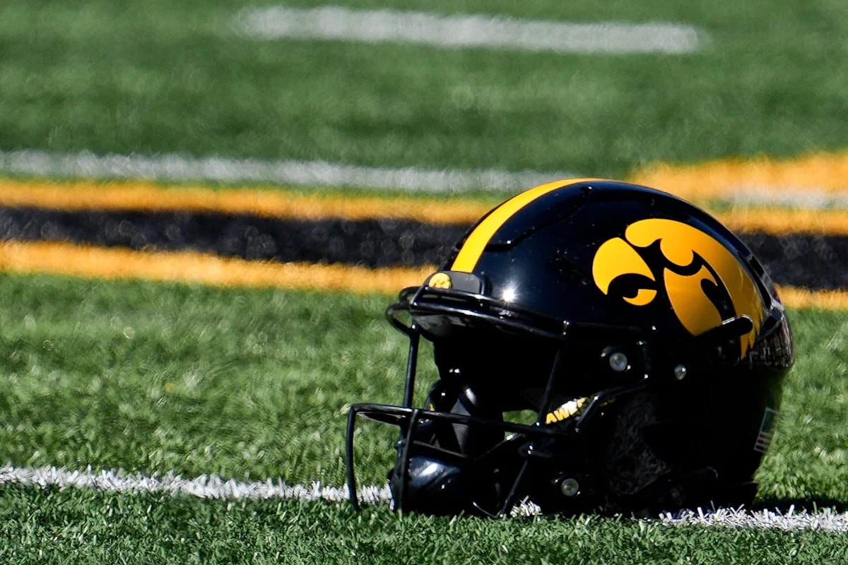 Iowa football: Transfer defensive back remains sidelined with muscle strain during early camp