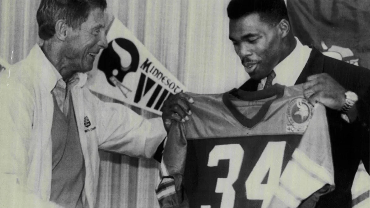 Jerry Jones revisits the Micah Parsons deal, drawing a fresh comparison to the 1989 Herschel Walker trade