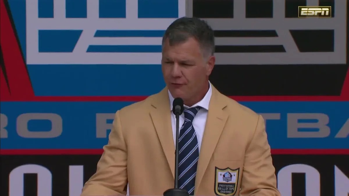 Adam Vinatieri brings Belichick cheerleading jab to Pro Football Hall of Fame speech