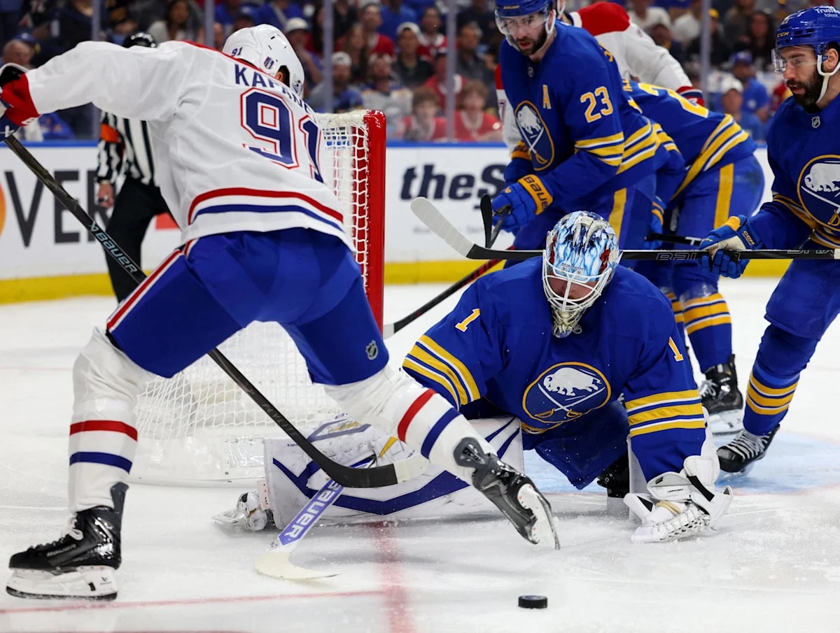 Canadiens forward Oliver Kapanen seeks a steadier sophomore step after an uneven rookie run