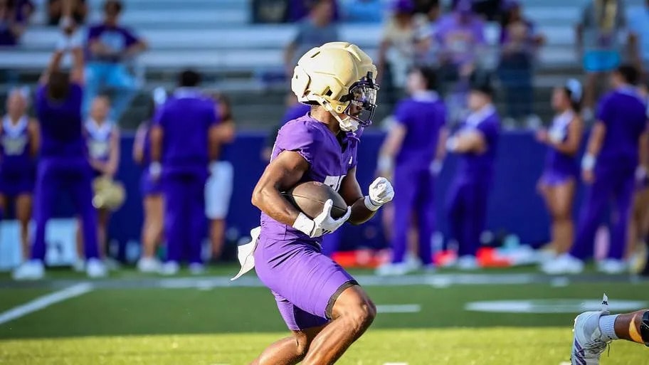 Fisch Says Washington Is Set to Start Another Freshman as Husky Stadium Scrimmage Turns Into a Dress Rehearsal