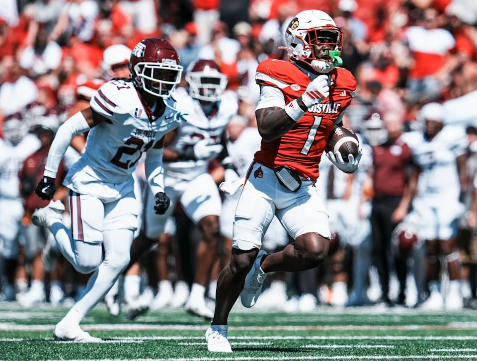 Yahoo Sports previews 2026 by ranking the nation’s top RB rooms, betting on the enduring value of the run