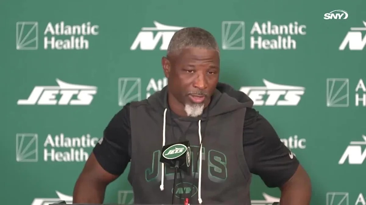 Aaron Glenn explains Jets’ choice of David Bailey over Arvell Reese in the NFL Draft
