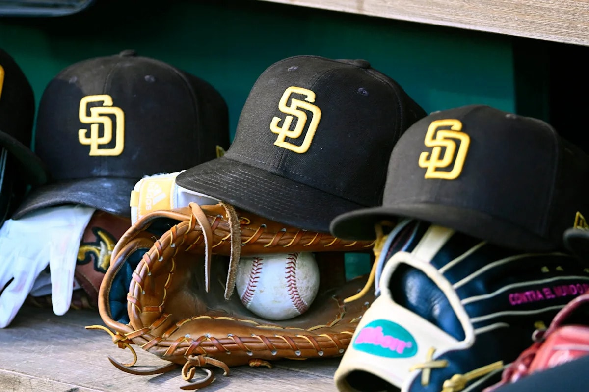 Jesse and Joey Buss reportedly join new Padres ownership group, a family tie that adds intrigue to MLB-Lakers crossover