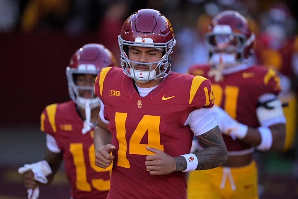 Does the Big Ten have the quarterbacks to win it all? Yahoo Sports ranks the conference’s QB starters from No. 1 to No. 18