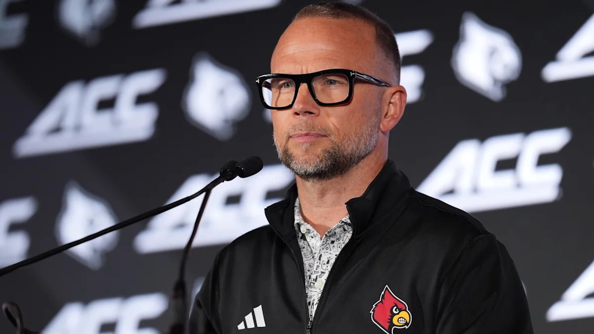 Louisville coach Pat Kelsey leans into the transfer portal to build more physicality and pressure Duke in the ACC