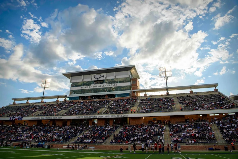 Duncanville vs. Allen turns into a spectacle in a reported $80 million Texas high school stadium opener
