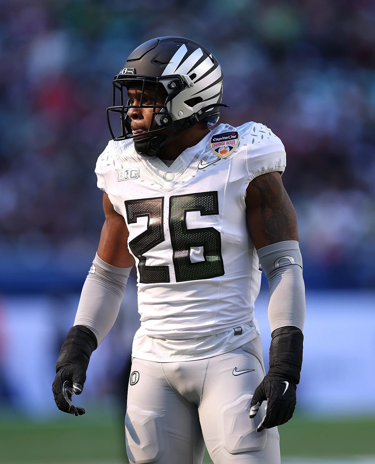 Oregon linebacker Devon Jackson calls for a “do or die” standard as he turns patient development into production