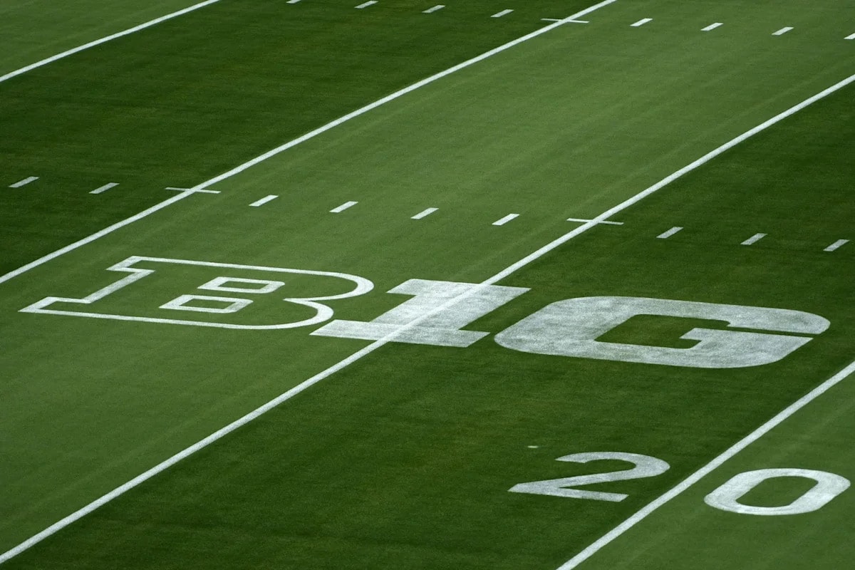 Big Ten indicates a hard line against letting NFL players return to college football