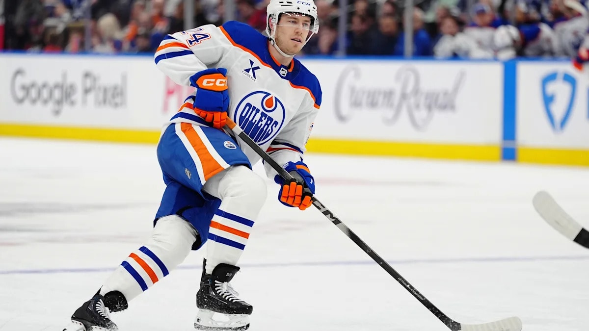 Penguins acquire defenseman Spencer Stastney from Edmonton, sending Filip Hallander to the Oilers
