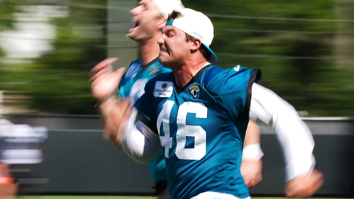 Jaguars expect to keep Week 5 long-snapping duties after Ross Matiscik shoulder injury, with Jacob Bobenmoyer slated for active roster