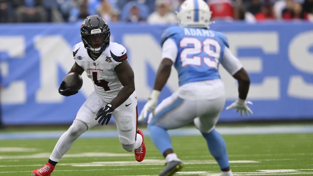 Woody Marks helps power Houston’s Week 5 offense with 85 total yards