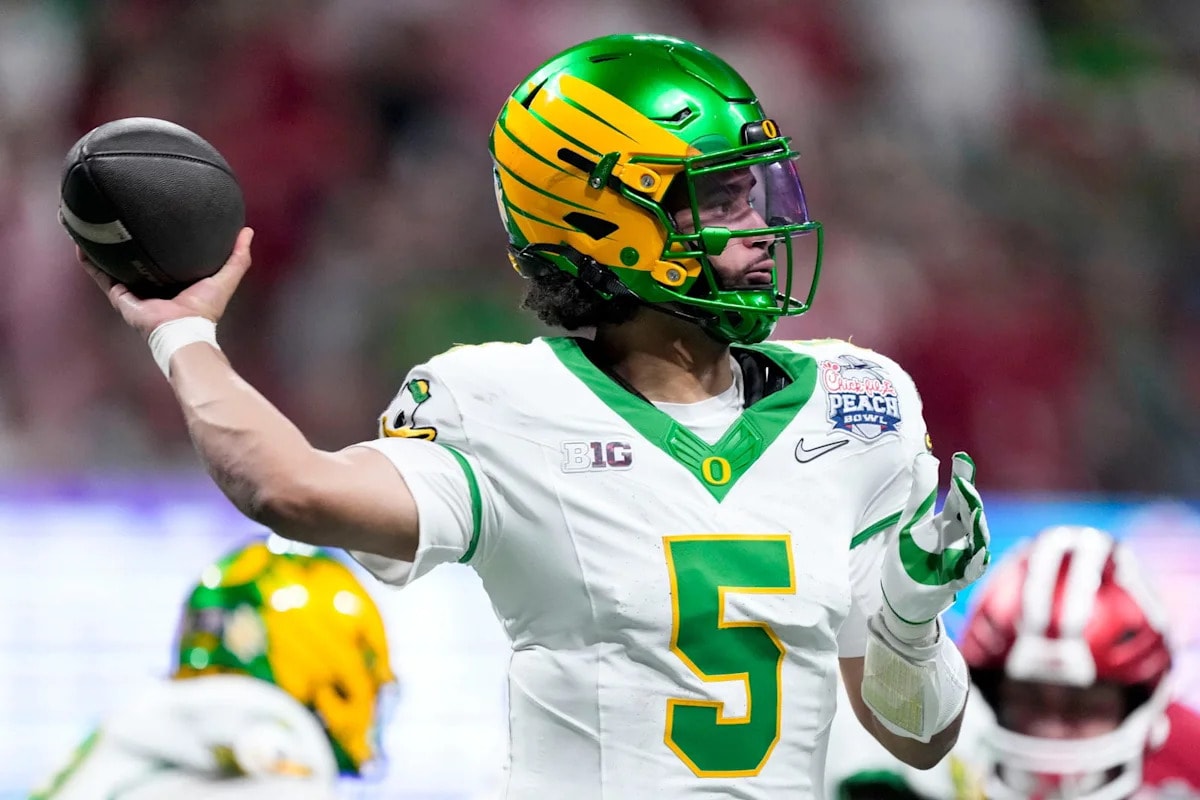 Oregon enters AP preseason with plenty of talent, but not the No. 1 spot