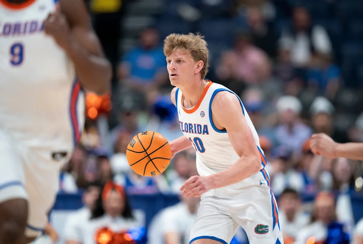 Survey of college coaches makes Thomas Haugh the runaway favorite for National Player of the Year