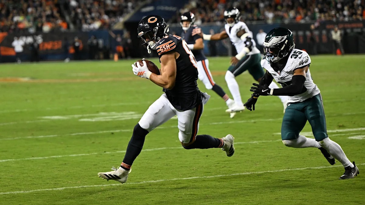 Colston Loveland’s quiet day highlights Bears tightrope against Packers defense