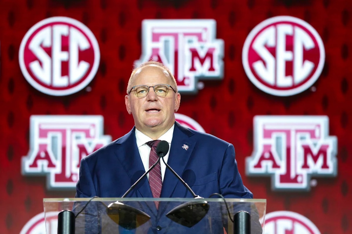 Mike Elko tells Texas A&M to move past the hype as 2026 opener arrives at Kyle Field