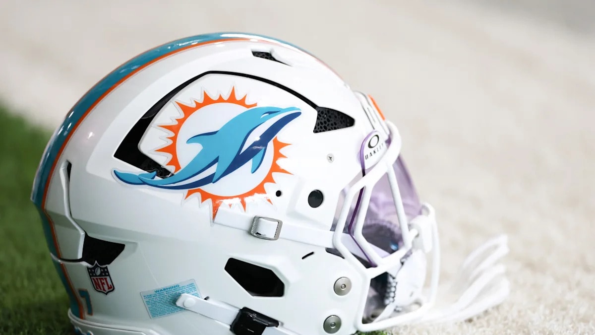 Dolphins activate rookie WR Chris Bell off the NFI list