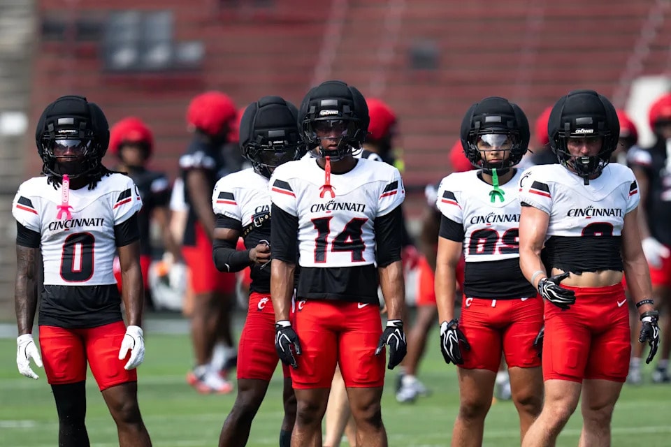 Cincinnati Bearcats push intensity through rainy, indoor practice week as opener nears