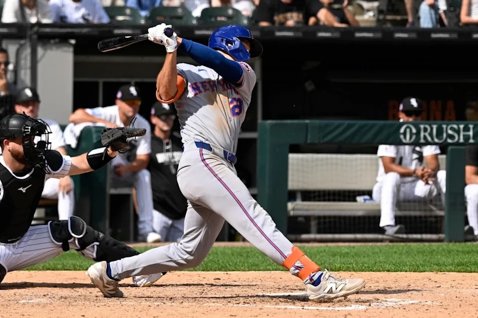 Jared Young’s late RBI lift for the Mets ends in disappointment after White Sox walk it off
