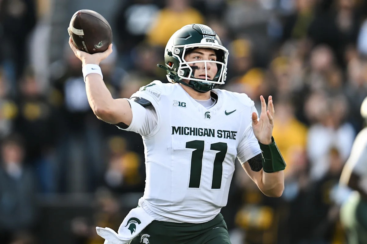 CBS preseason bowl projections leave Michigan State football out of the postseason picture, according to Brad Crawford