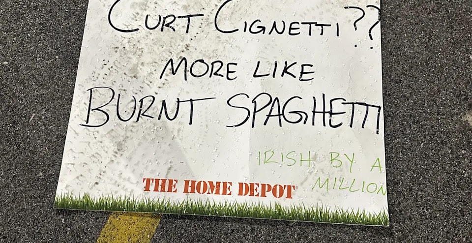 Curt Cignetti’s Indiana suddenly faces the kind of pressure Notre Dame usually brings