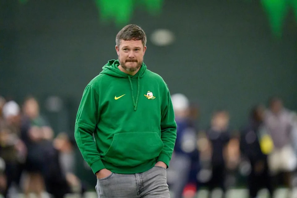 Oregon Ducks monitor top Virginia receiver Malachi Lee as 2028 recruiting battle tightens