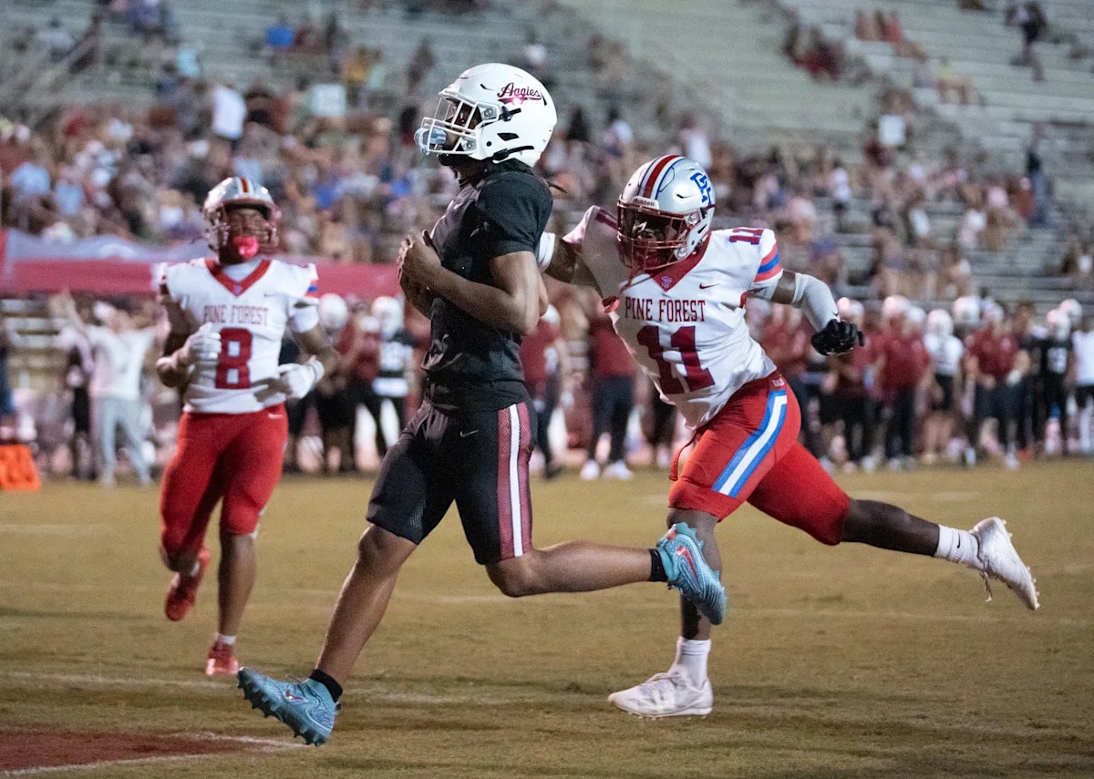 Tate survives Pine Forest 17-14 in kickoff classic, Priest’s late-range question looms