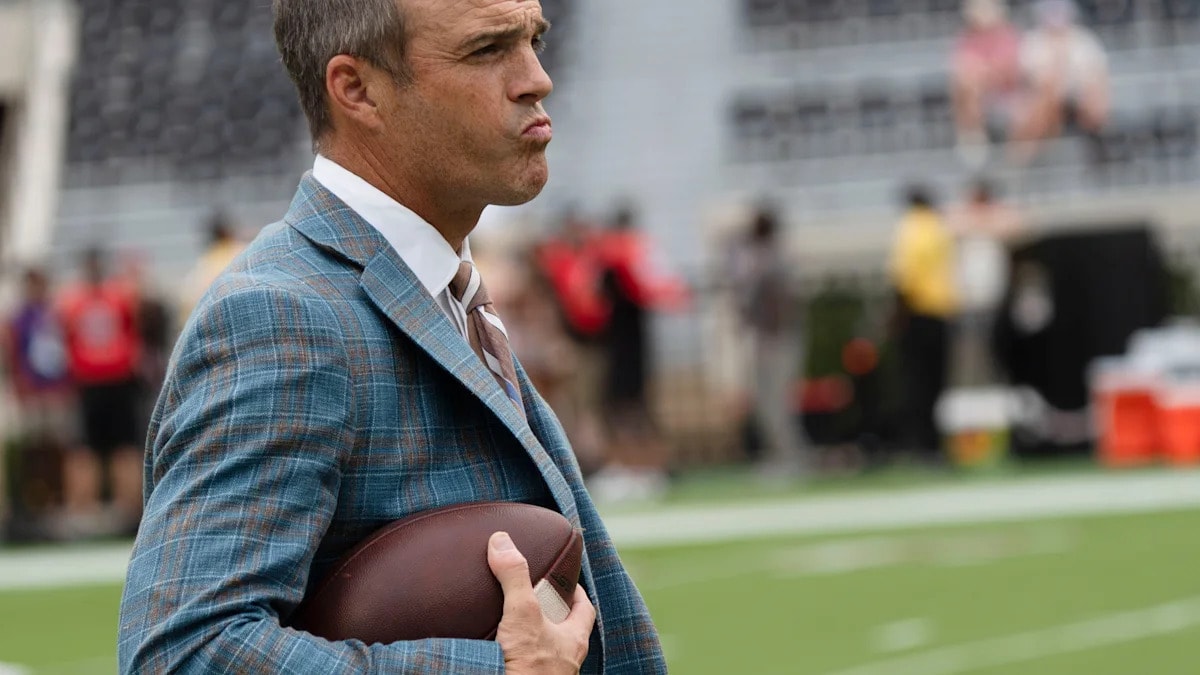 Shane Beamer previews Florida week, discusses facing first-time opponent Jon Sumrall