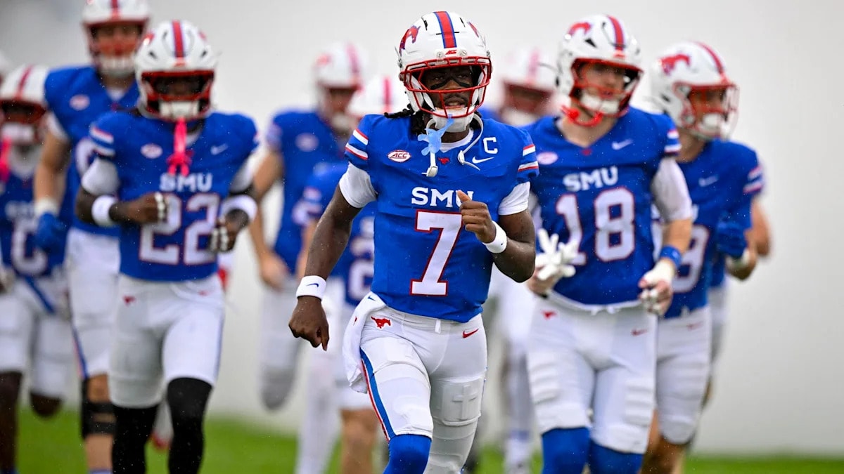 SMU’s Kevin Jennings Earns Golden Arm Top-15 Nod as Mustangs’ Offense Lags