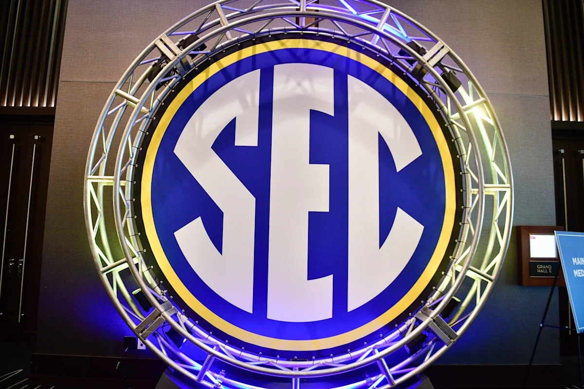 Ole Miss launches Heisman spectacle on Las Vegas Sphere, aiming at quarterback Trinidad Chambliss and RB Kewan Lacy